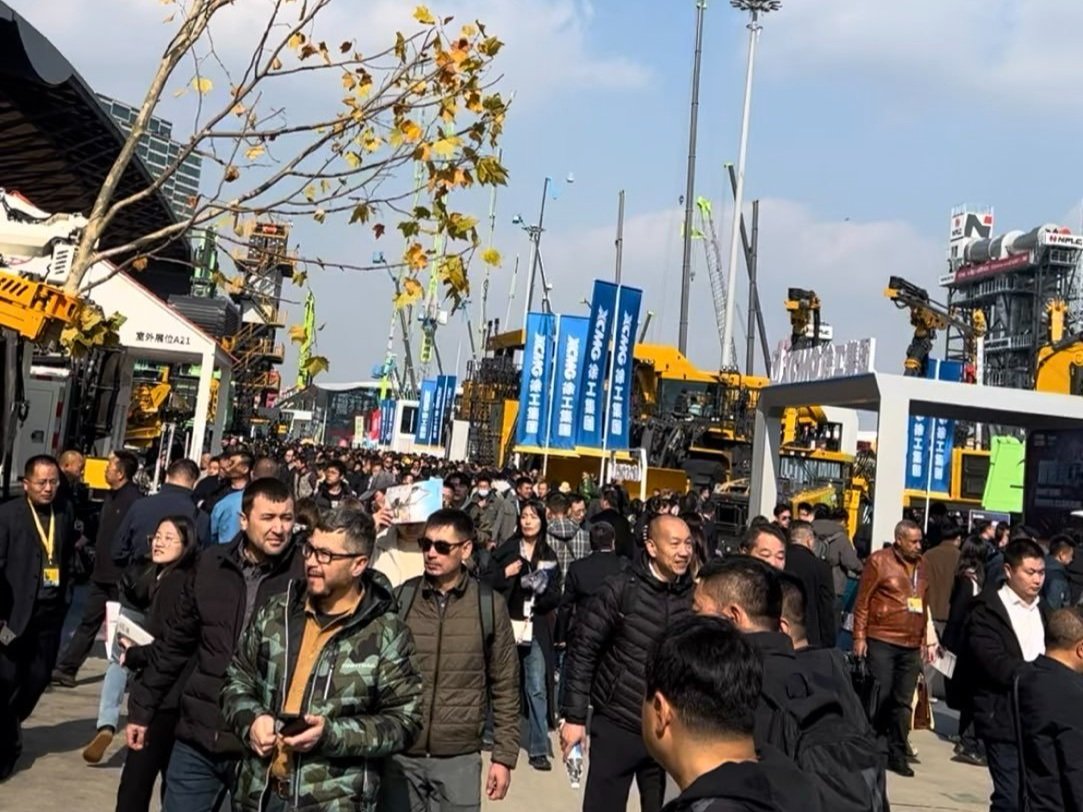 Crowds at Bauma Shanghai 2024